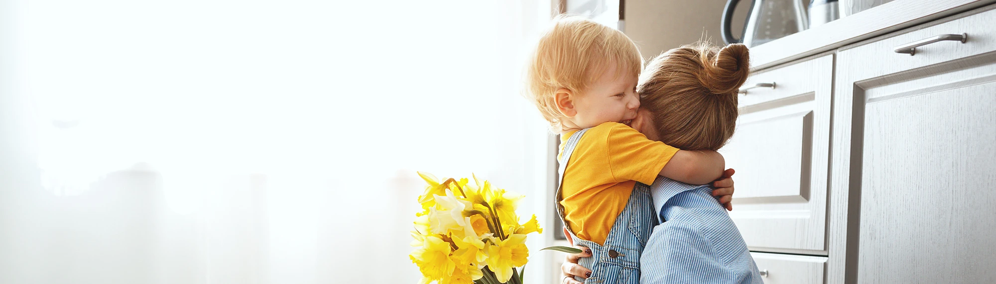 hispanic family on moving day